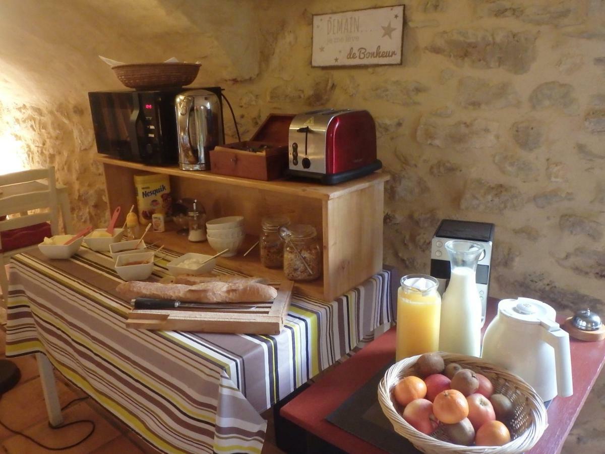 Le Prieure D'Orniols Hotel Goudargues Exterior photo